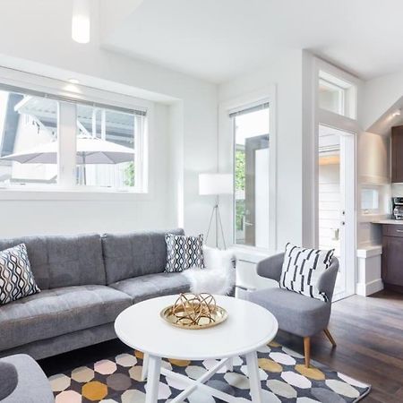 Villa West Coast Luxury Living Vancouver Exterior foto