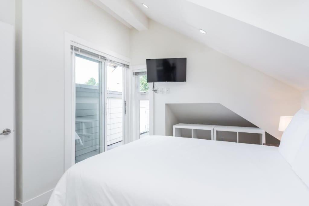 Villa West Coast Luxury Living Vancouver Exterior foto